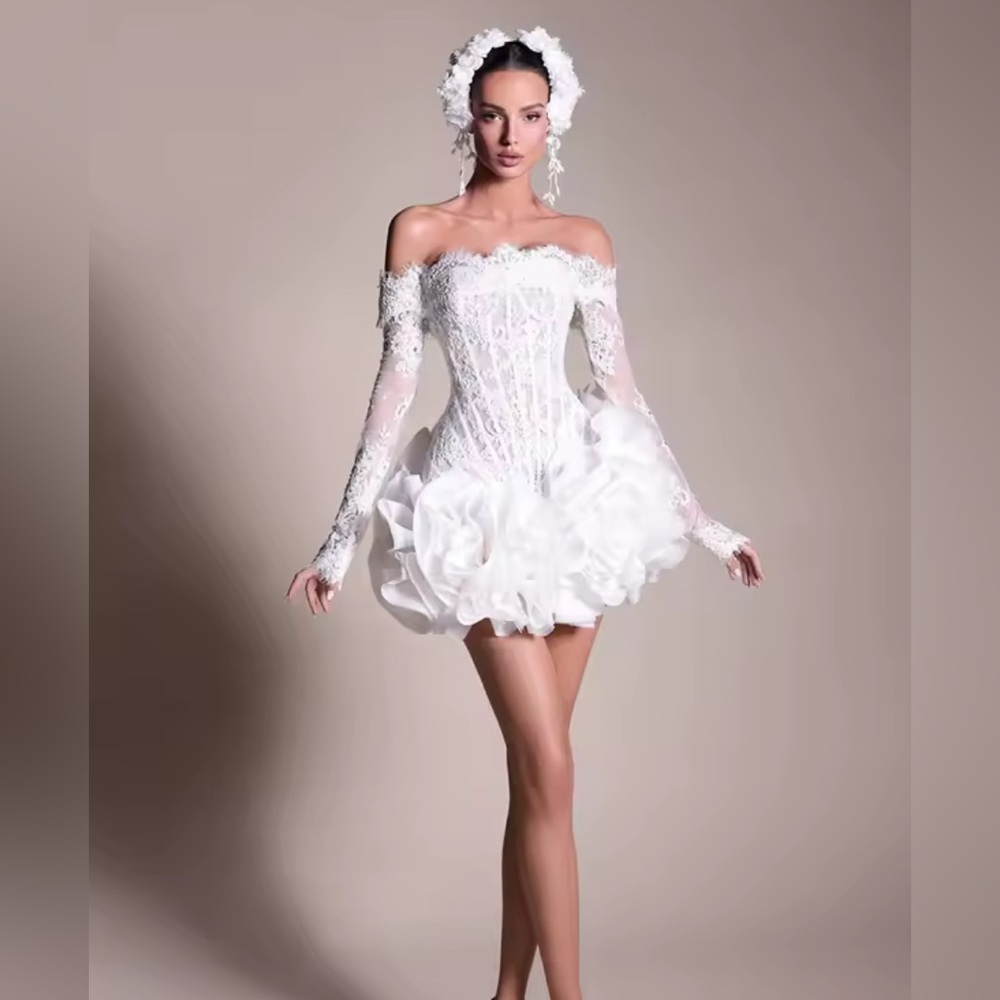 NEW $695 Abrella Elegant Off-Shoulder White Lace Dress - Picture 4 of 7